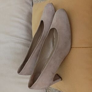 Stuart Weitzman Beige Suede Heels
